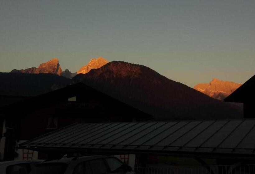 ペンション Gästehaus Obersulzberglehen