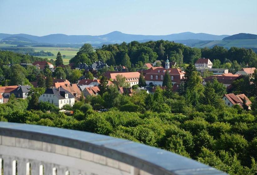 ペンション Komenský Gäste  Und Tagungshaus