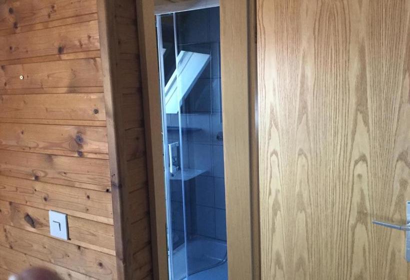 بنسيون Kulisse Apartments