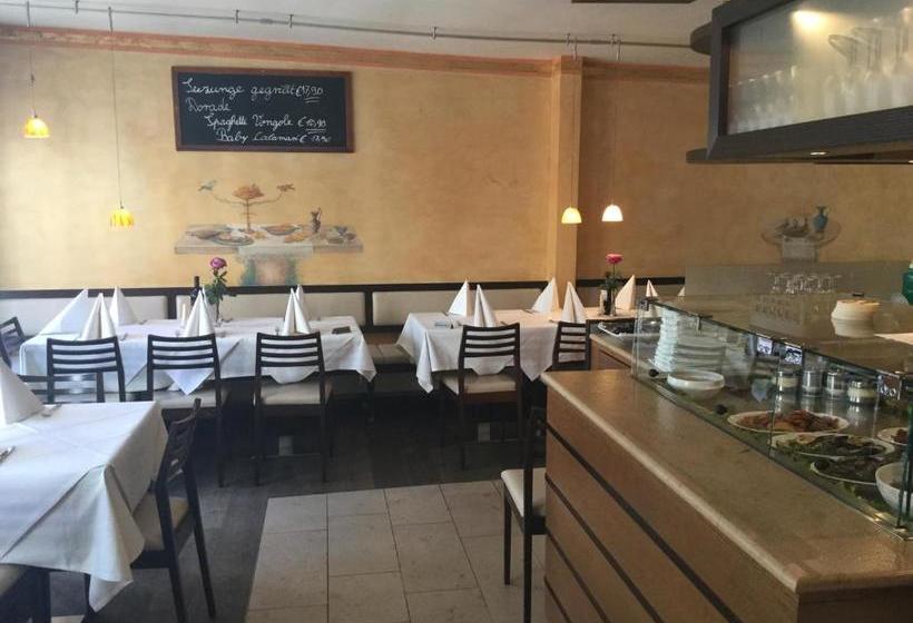 بنسيون Kulisse Apartments