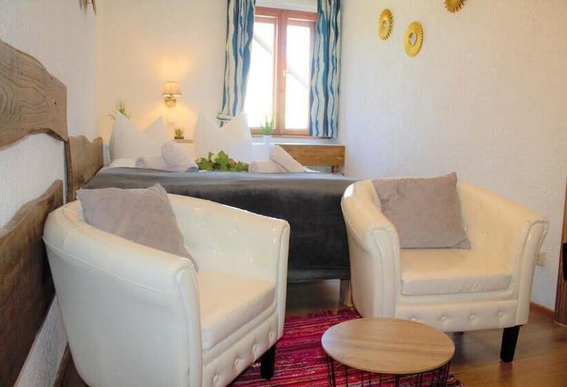 Pension Zum Alten Schulhaus