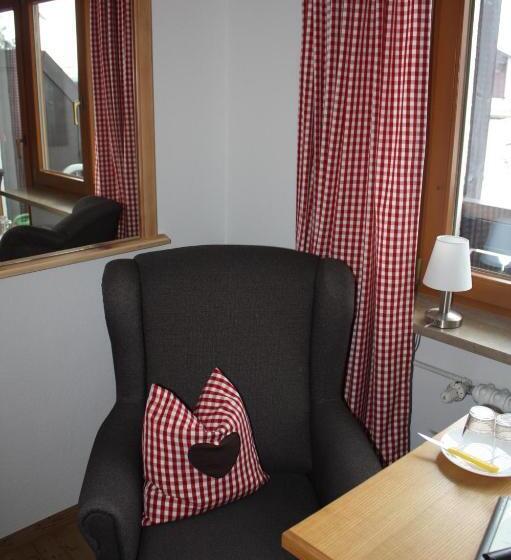 호스텔 Gästehaus Carola