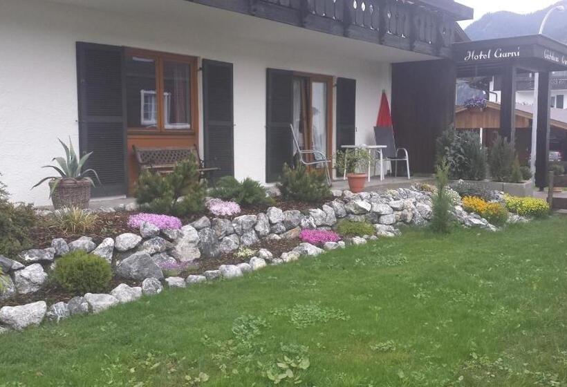 호스텔 Gästehaus Carola