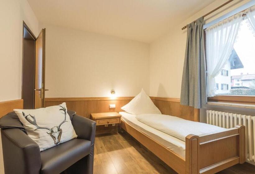 호스텔 Gästehaus Carola