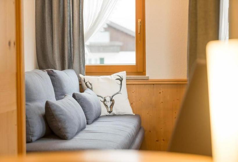 호스텔 Gästehaus Carola