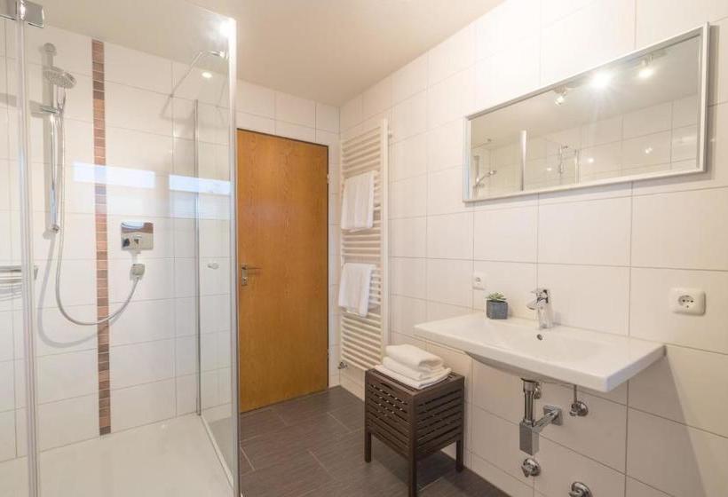 호스텔 Gästehaus Carola