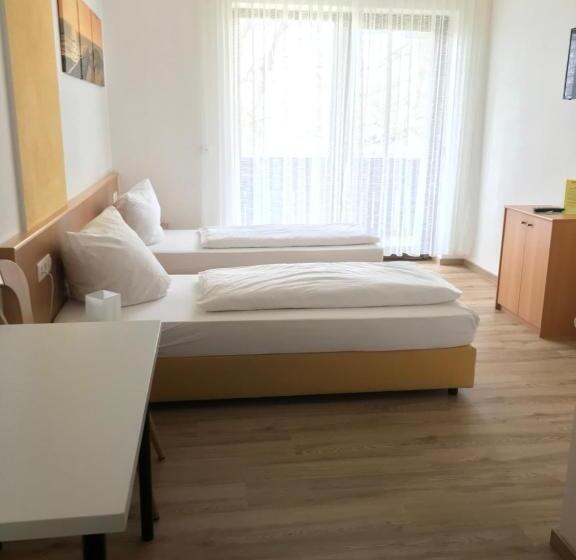 Общежитие Landgasthof Felsenkeller