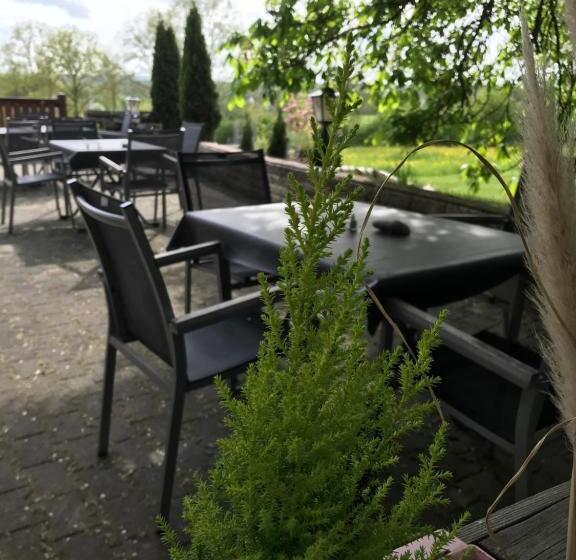 Общежитие Landgasthof Felsenkeller