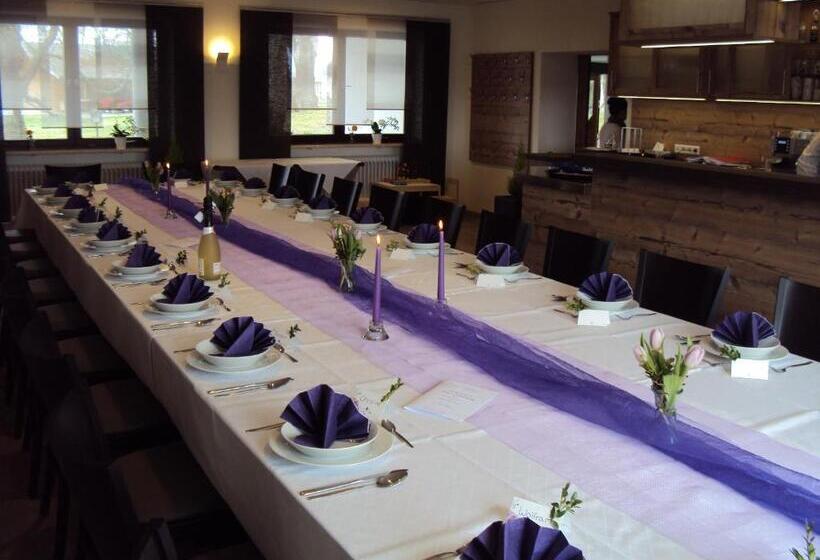 Общежитие Landgasthof Felsenkeller