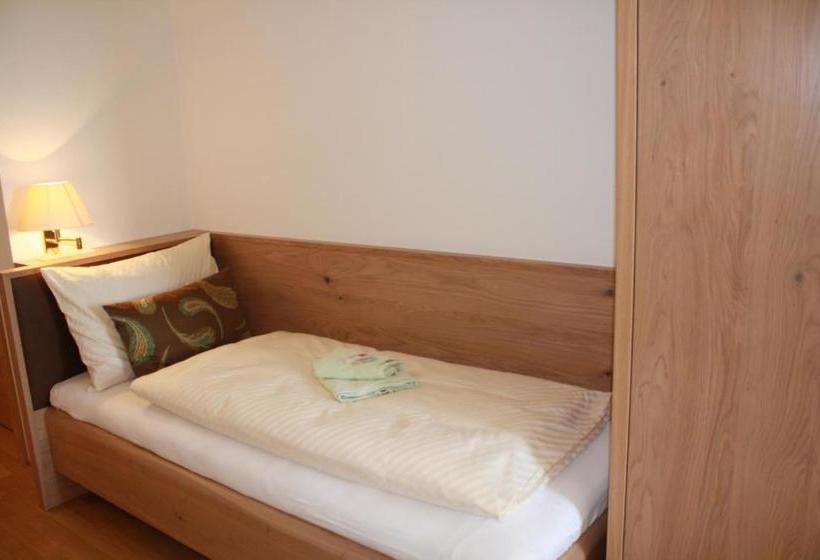 호스텔 Bäckerei Konditorei Frühstückspension Wagner