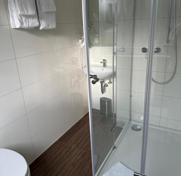 هاستل Restaurant Mirena