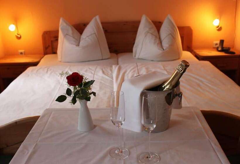 펜션 Gasthof Hertigswalde