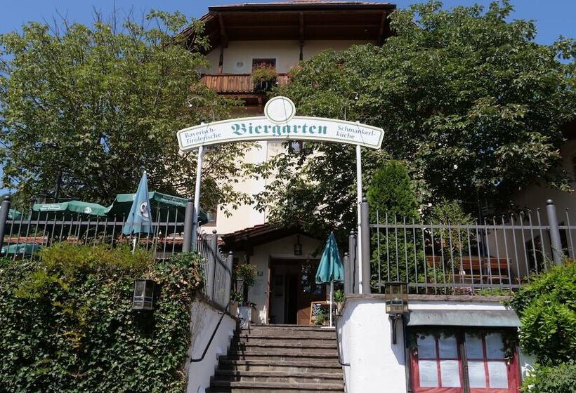 ペンション Gasthof Kampenwand Bernau