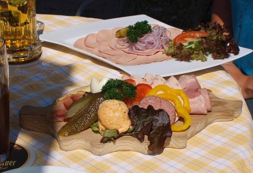 ペンション Gasthof Kampenwand Bernau