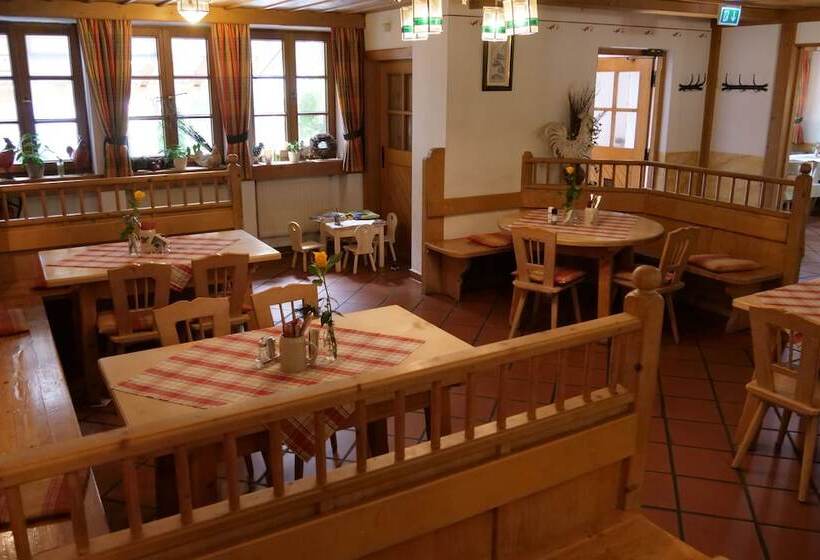 ペンション Gasthof Kampenwand Bernau