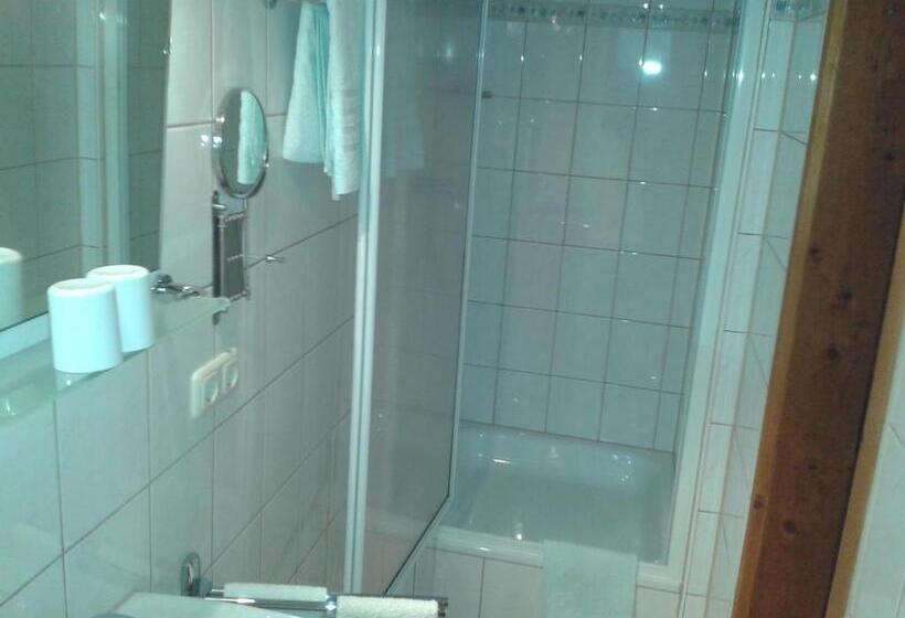 펜션 Gästehaus Attenhauser