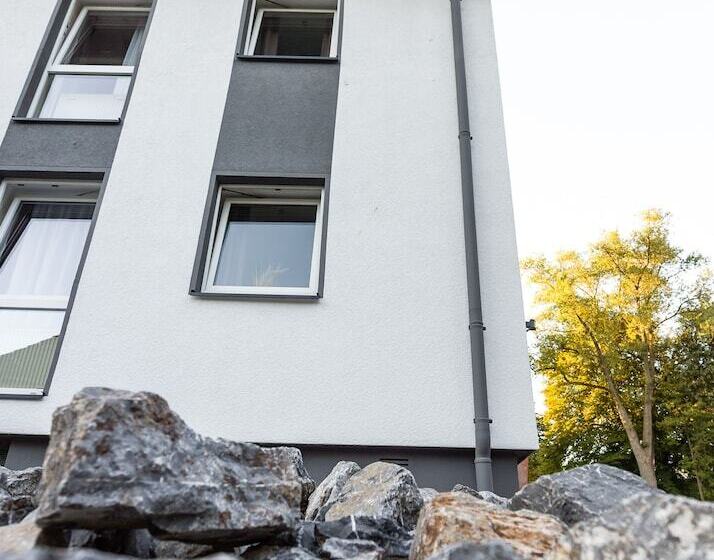 펜션 Haus Am Park  Ihr Gästehaus In Velbert