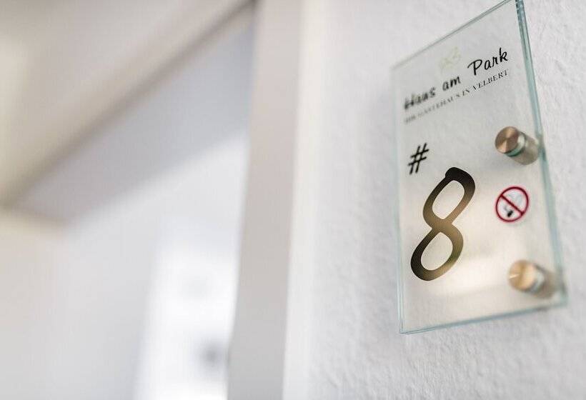 펜션 Haus Am Park  Ihr Gästehaus In Velbert