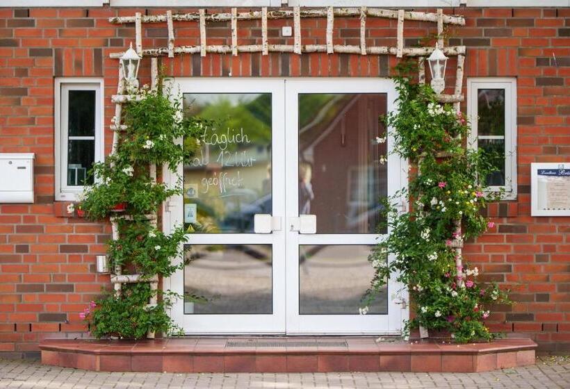 펜션 Landhaus Nienhagen