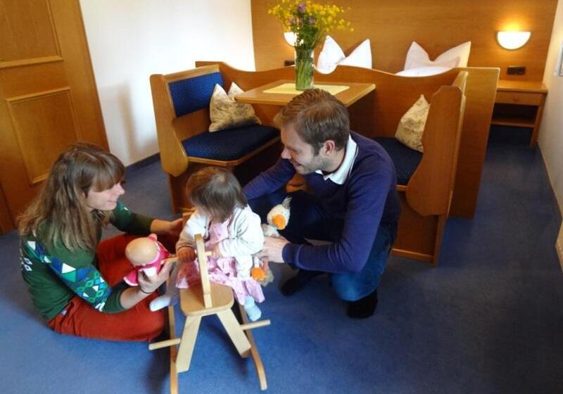 膳宿费 Wastl Häusl