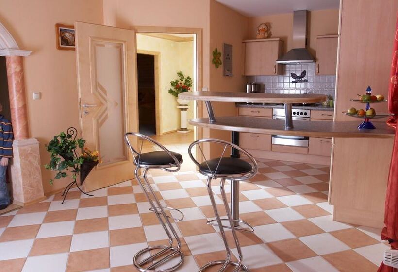 Pension / Ferienwohnungen Ludwig