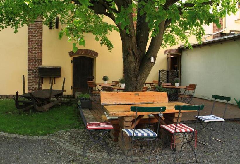 Pension Und Gaststätte Zur Brauschänke