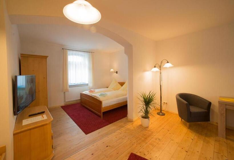 Pension Und Gaststätte Zur Brauschänke