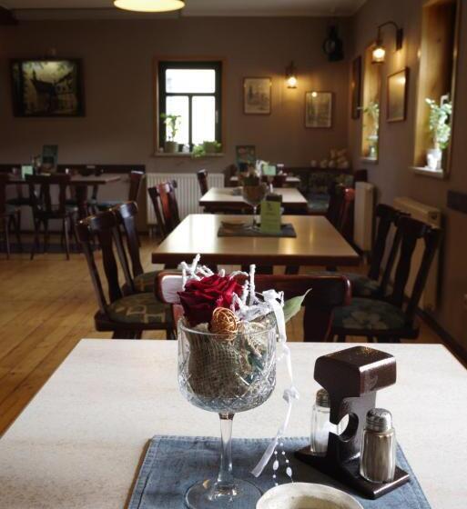 Wirtschaft & Pension Zum Huthaus