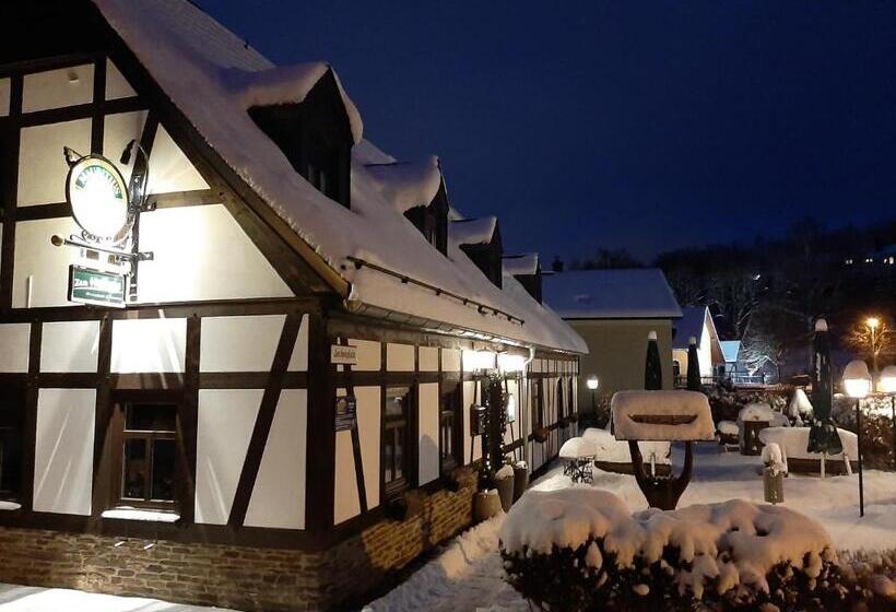 Wirtschaft & Pension Zum Huthaus