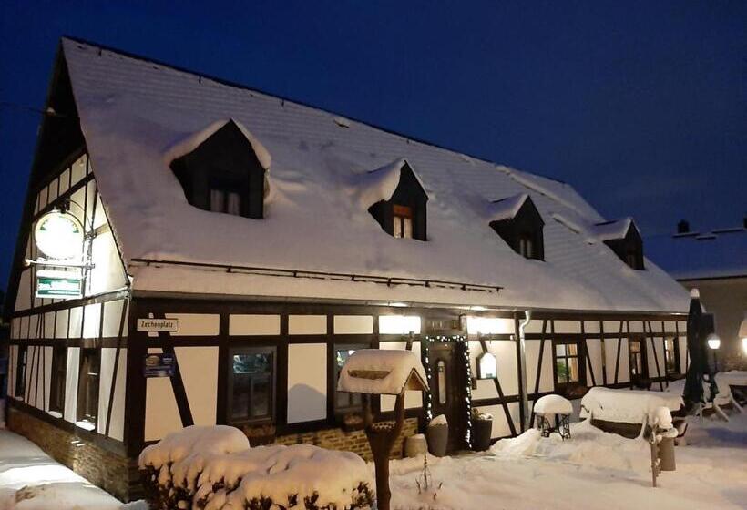 Wirtschaft & Pension Zum Huthaus