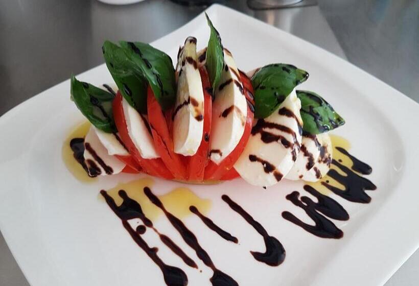 ユースホステル Pension Restaurant Luna