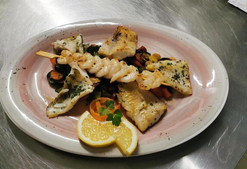 فندق صغير Pension Restaurant Luna