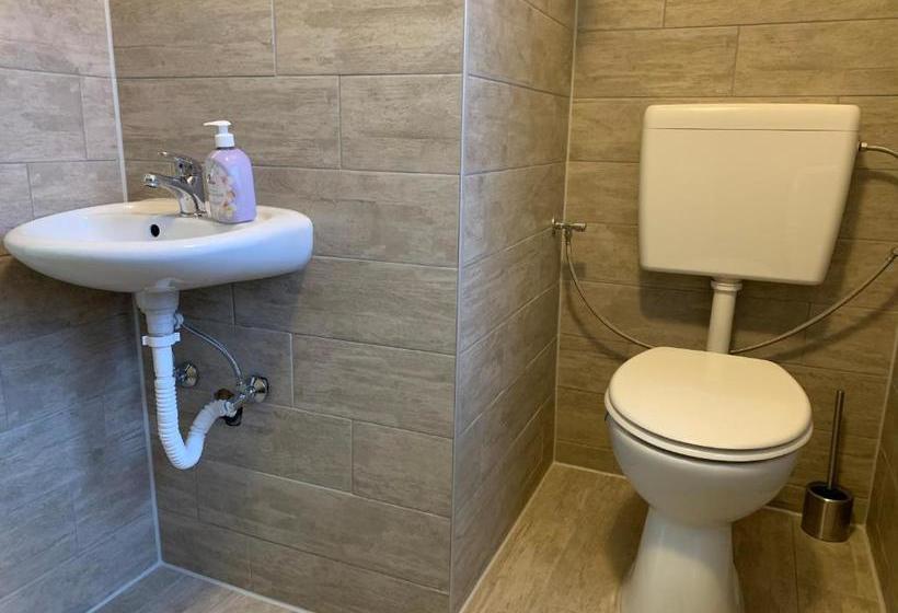 Belle Vue Apartrooms