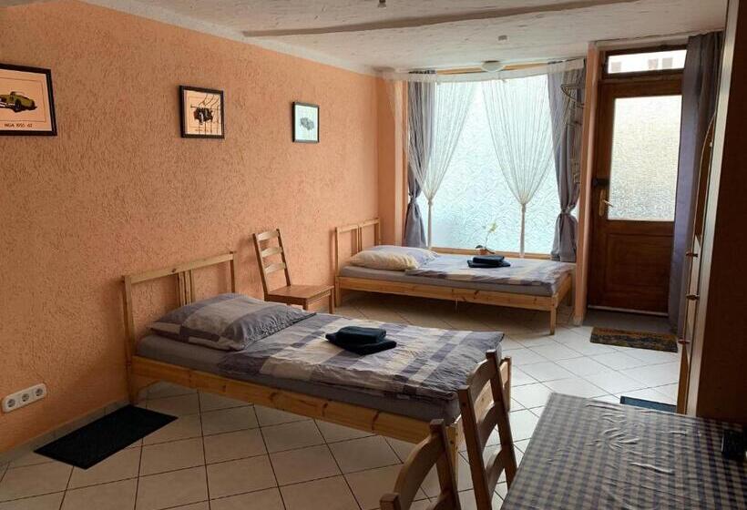 Belle Vue Apartrooms