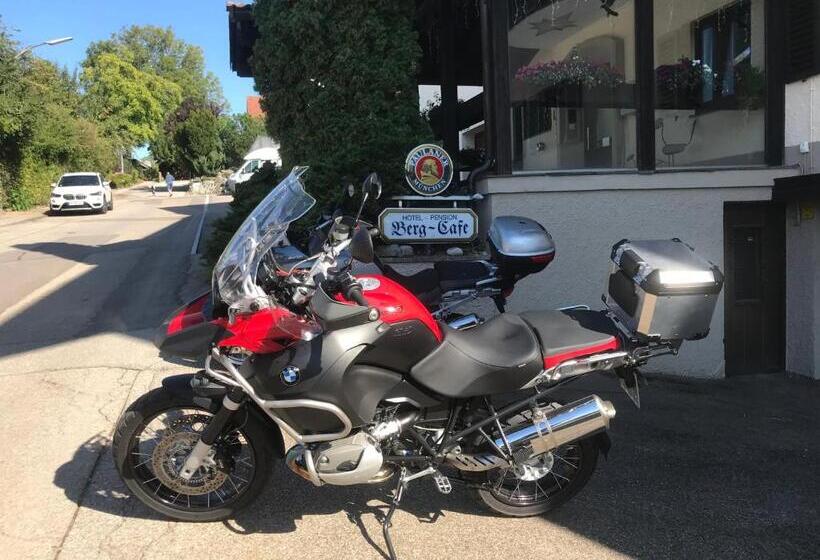 בית מלון כפרי Berg Cafe