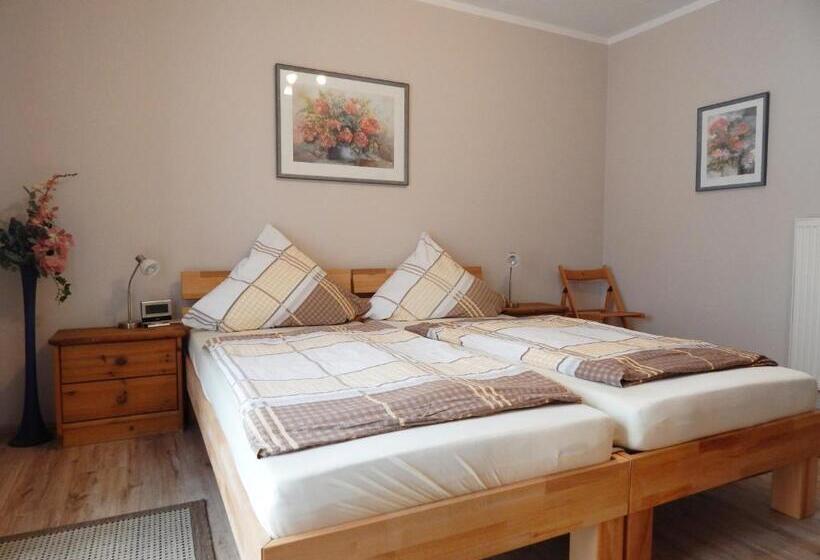 酒店 Ferienwohnungen Stark