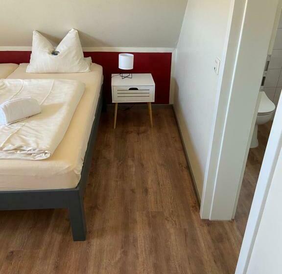 膳宿费 Alex  Lounge  Sportsbar  Smokerlounge