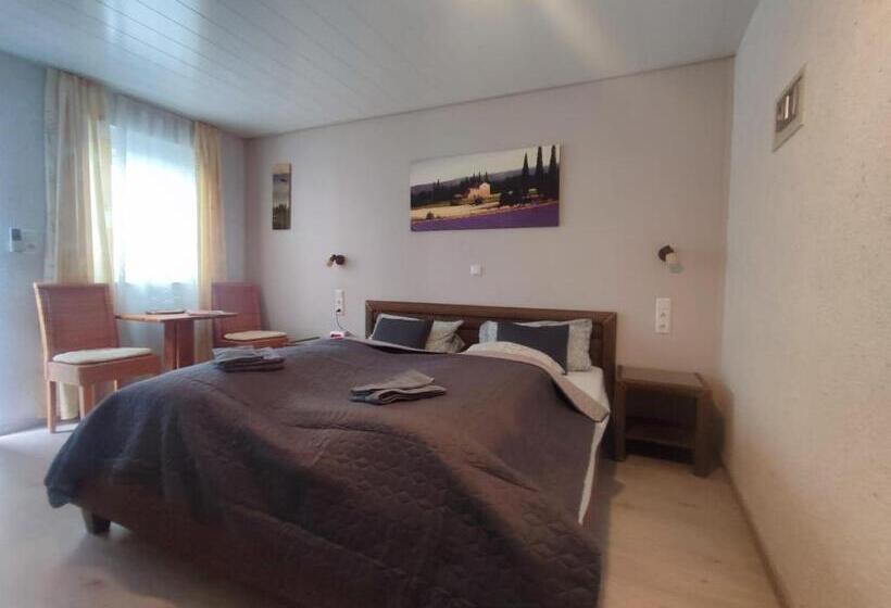 펜션 Gästehaus Im Alten Fährhaus