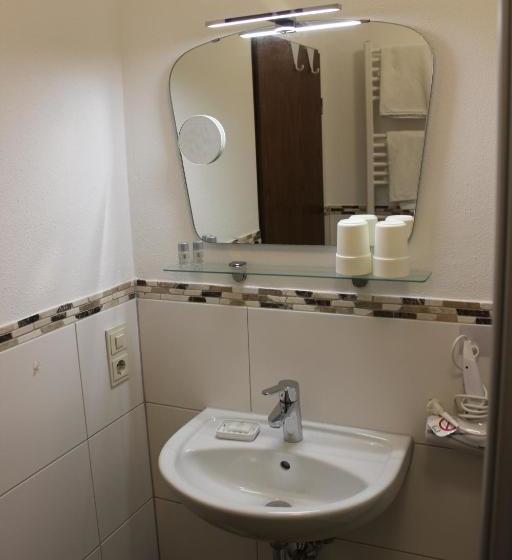 بنسيون Auszeit Am Eifelsteig