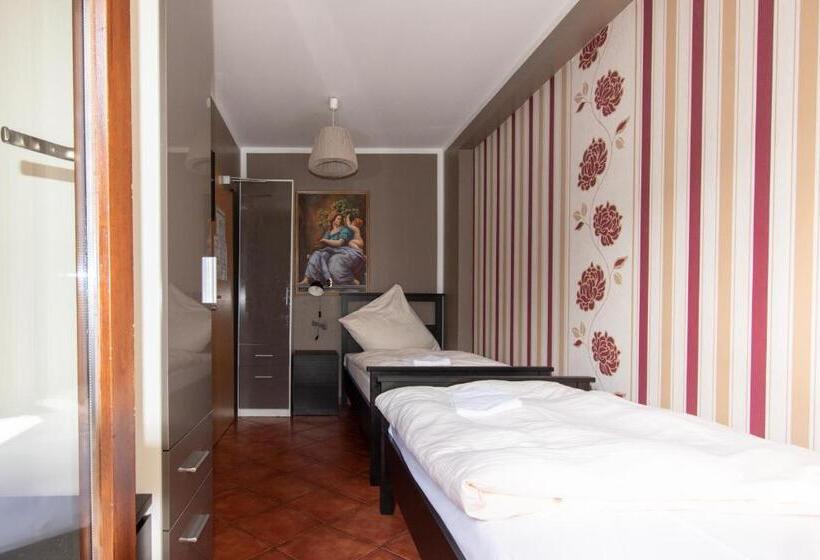 پانسیون Boutique Hotel Sena