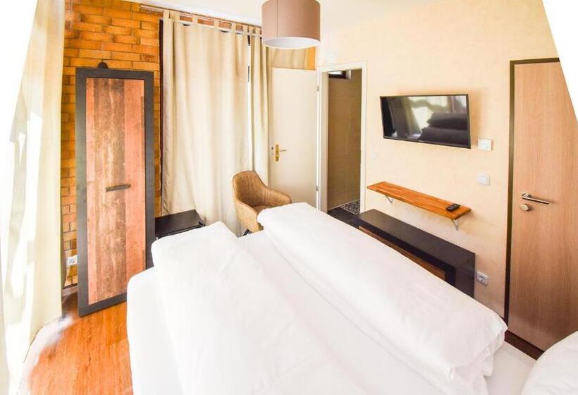 پانسیون Boutique Hotel Sena