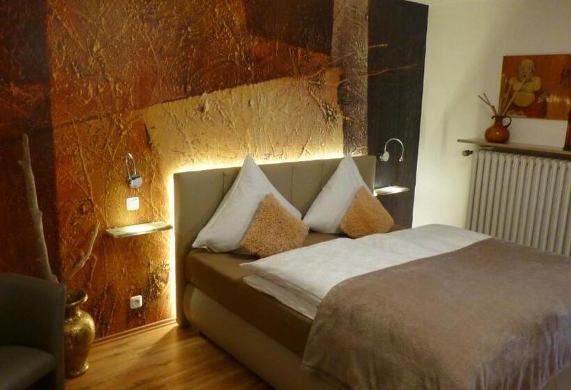 ペンション Casa Shania