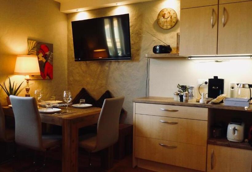 ペンション Casa Shania