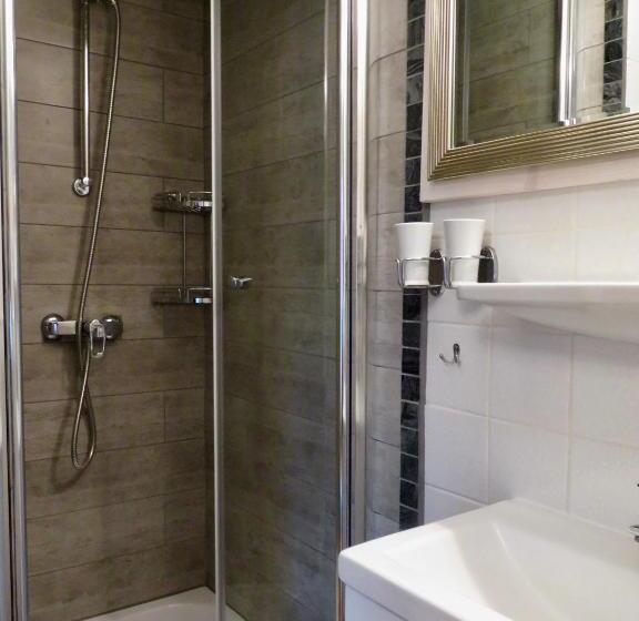 ペンション Casa Shania