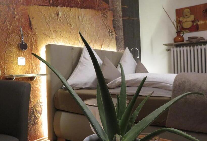 ペンション Casa Shania