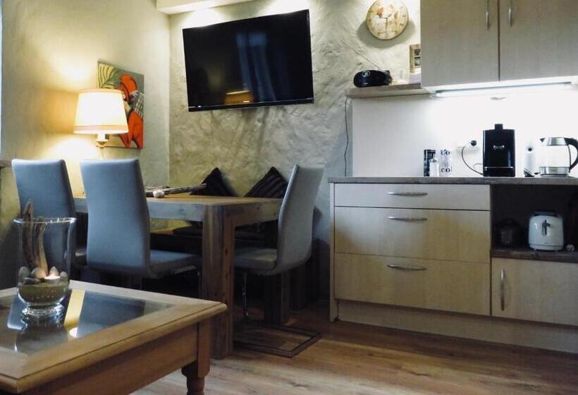 ペンション Casa Shania