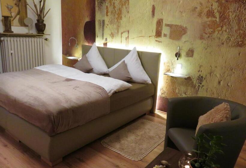 ペンション Casa Shania