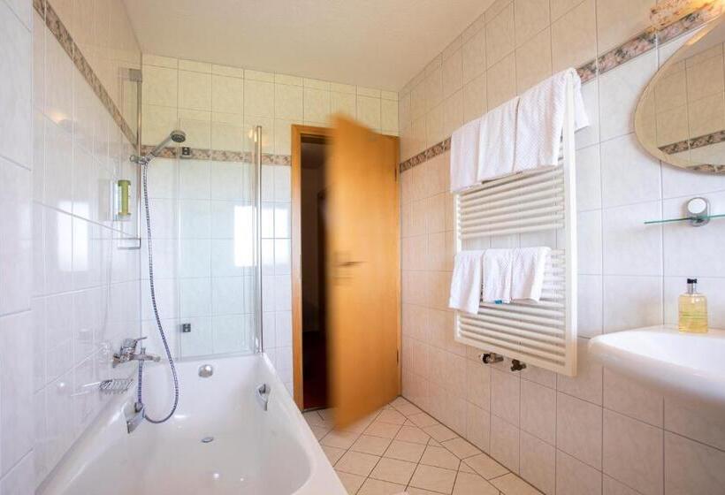 ペンション Gasthaus Zum Kreuz