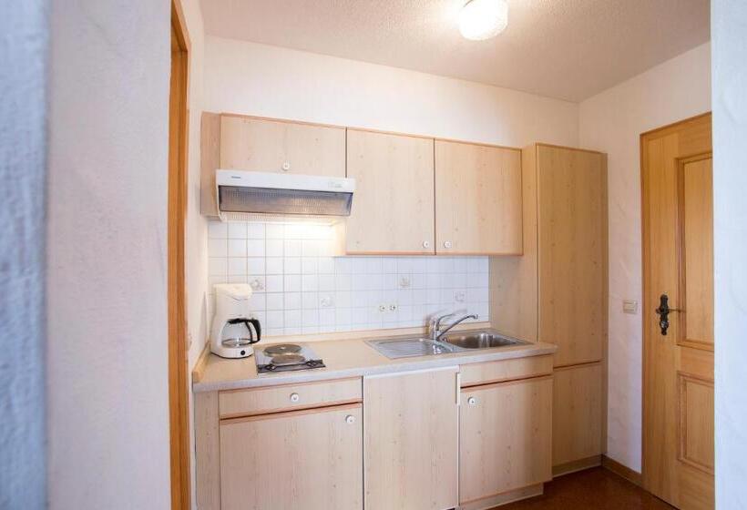 ペンション Gasthaus Zum Kreuz