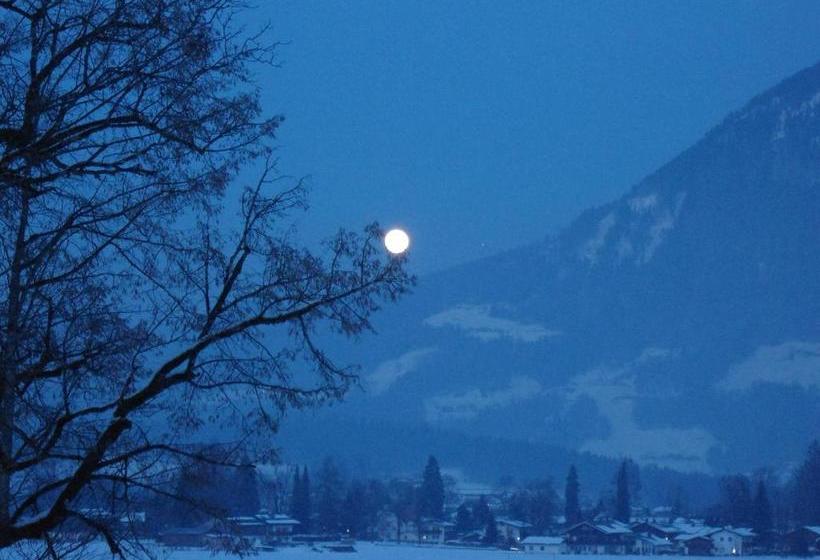 Пансион Gästehaus Alpenglück